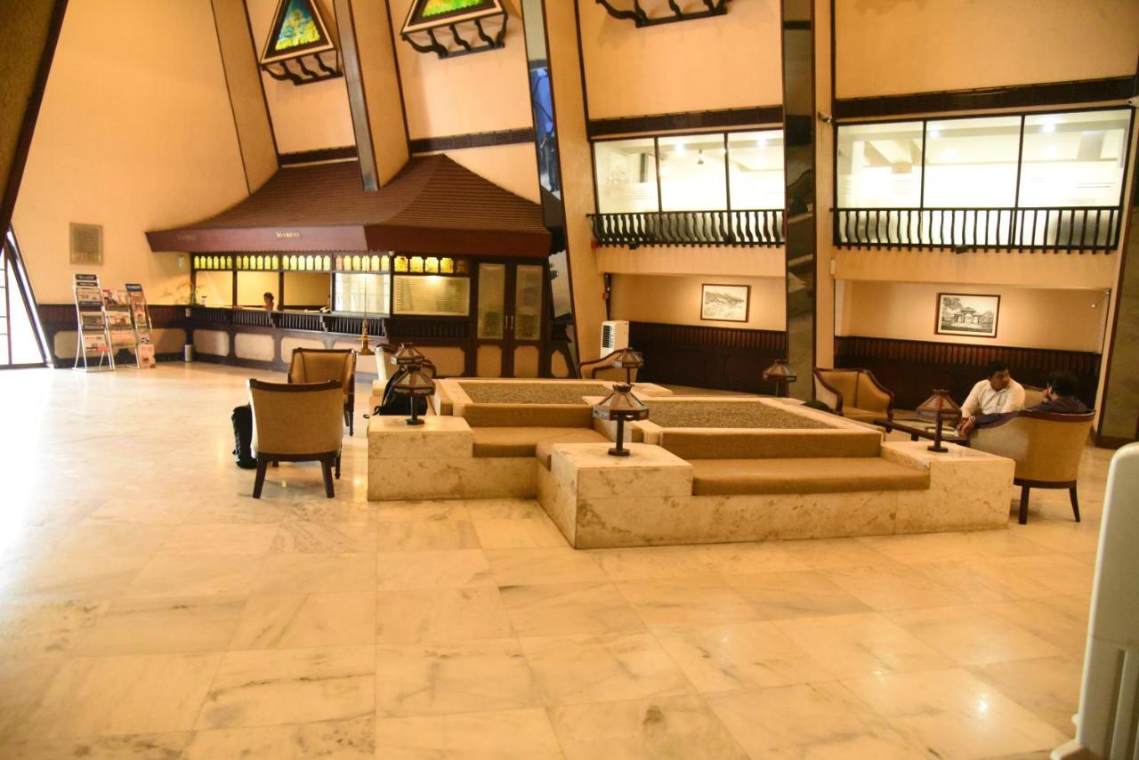Manuelsons Malabar Palace Kozhikode Zewnętrze zdjęcie