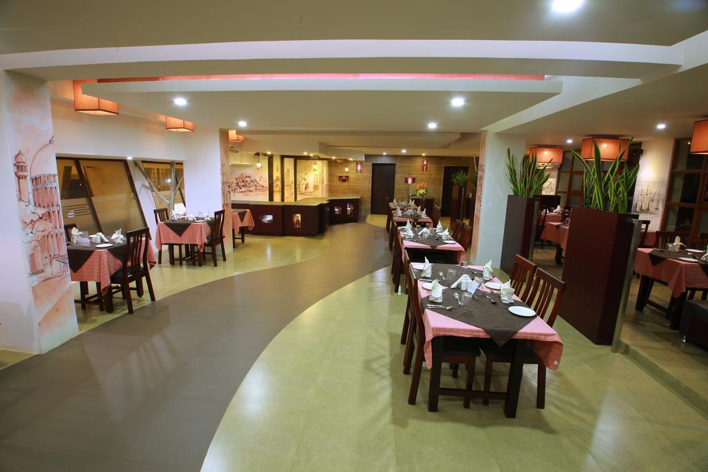 Manuelsons Malabar Palace Kozhikode Zewnętrze zdjęcie