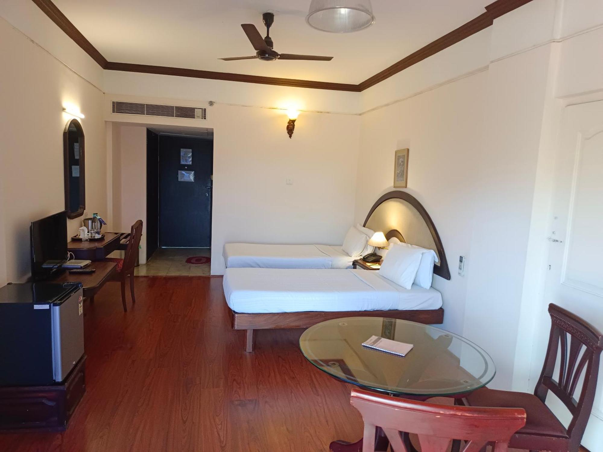 Manuelsons Malabar Palace Kozhikode Zewnętrze zdjęcie