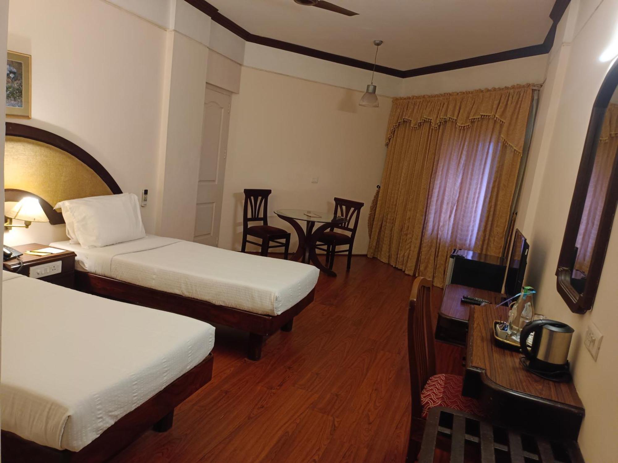 Manuelsons Malabar Palace Kozhikode Zewnętrze zdjęcie