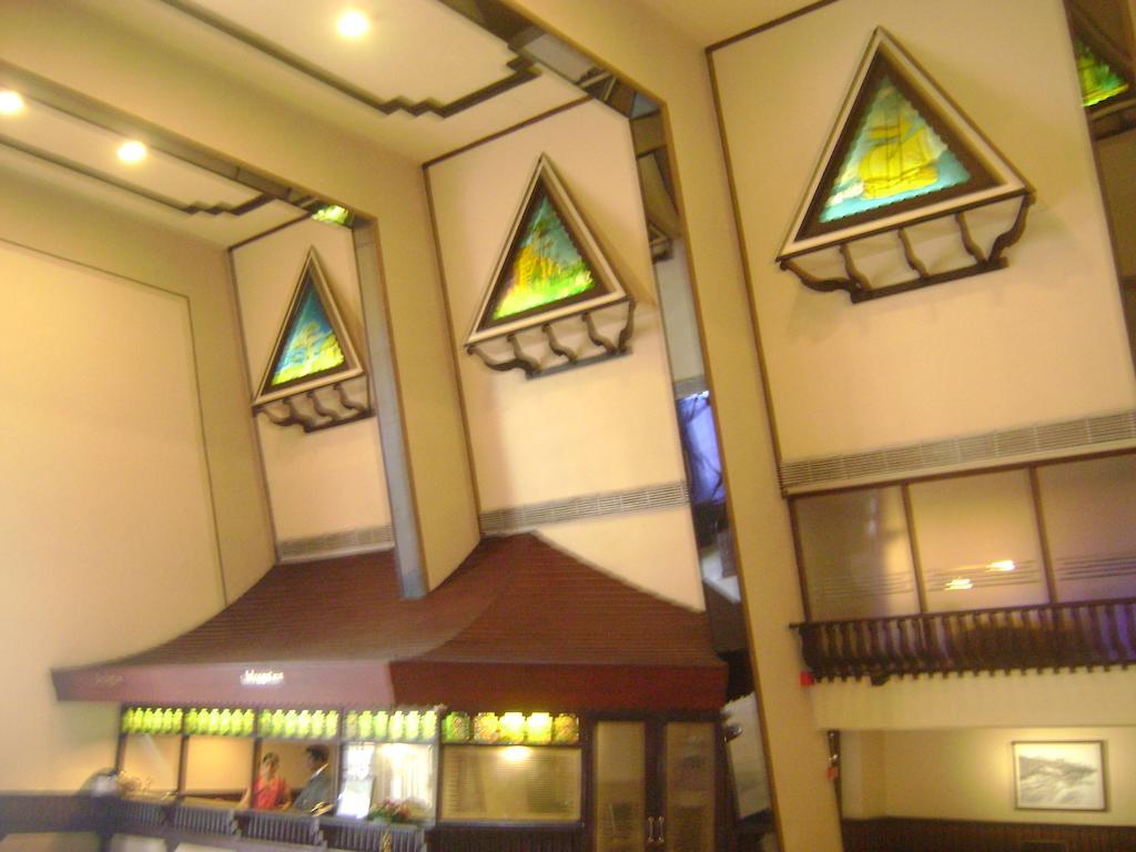 Manuelsons Malabar Palace Kozhikode Zewnętrze zdjęcie