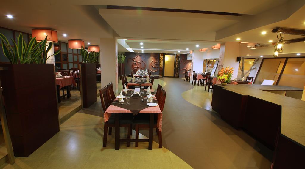 Manuelsons Malabar Palace Kozhikode Zewnętrze zdjęcie