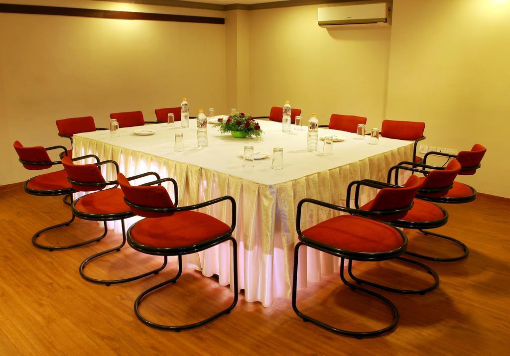 Manuelsons Malabar Palace Kozhikode Zewnętrze zdjęcie